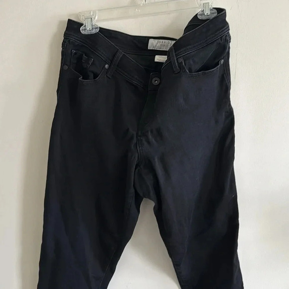 Torrid Luxe Skinny Jean - Sateen Stretch Black size 16 short - Picture 2 of 5